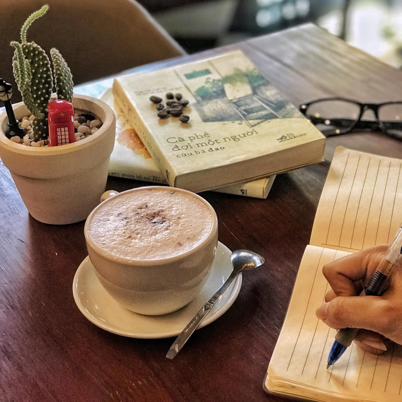 Quán Classe Coffee n Books
