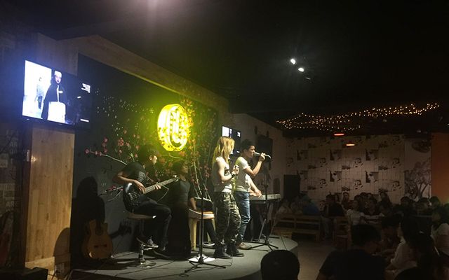 Ừ Thì Acoustic Cafe - Đồng Đen ở Quận Tân Bình, TP. HCM | Foody.vn