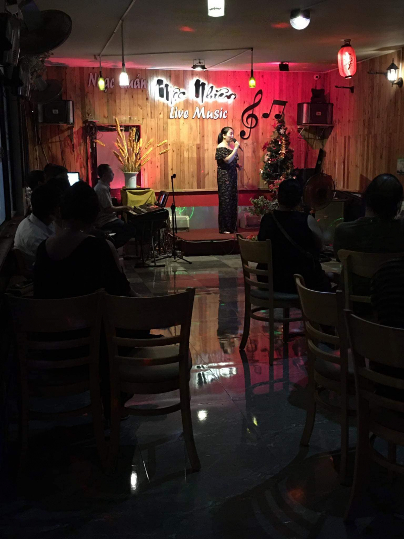 Một trong những quán cafe nhạc sống ở Huế được nhiều bạn trẻ yêu thích