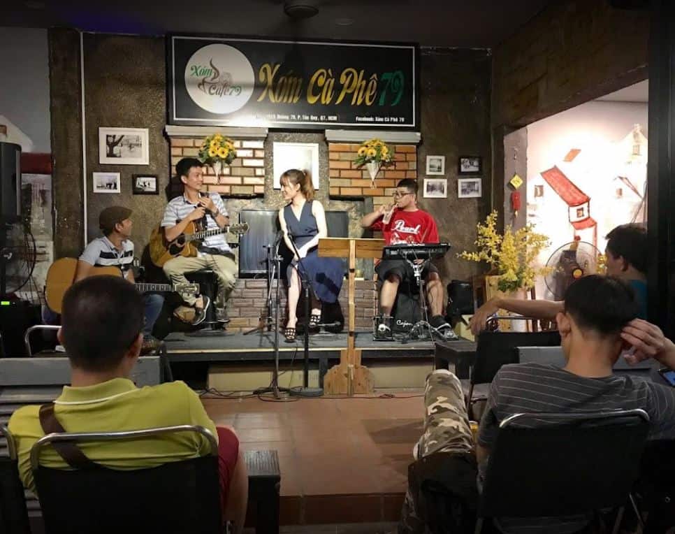 xom cafe acoustic quan 7 3