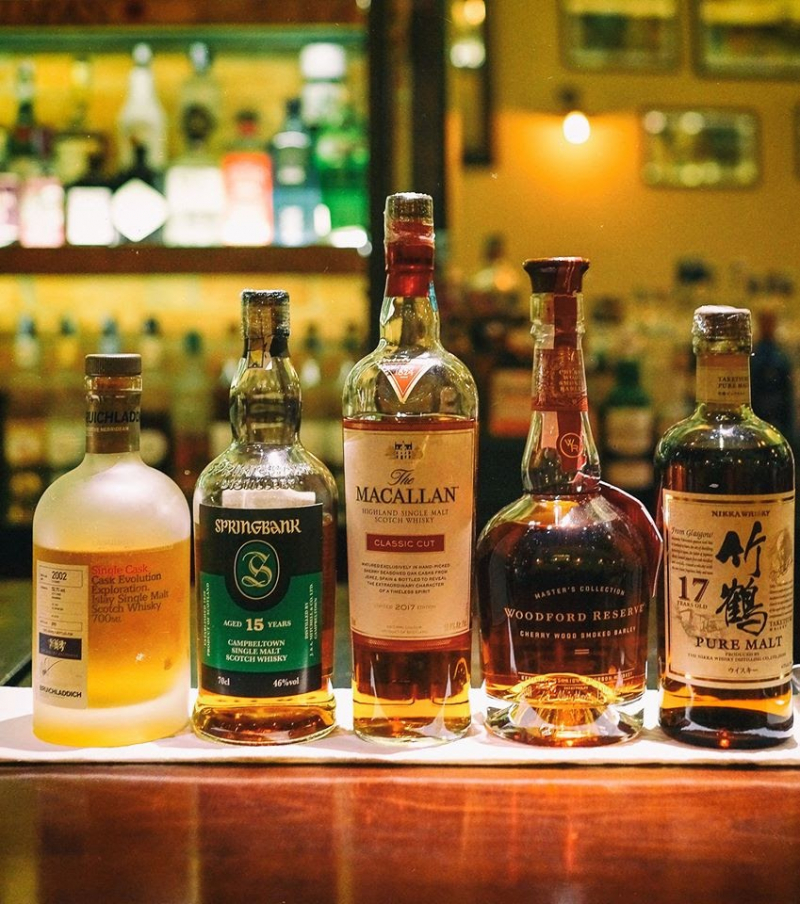 Bartender của Inthe MOOD pha chế vừa rất nghệ mà lại còn siêu dễ thương