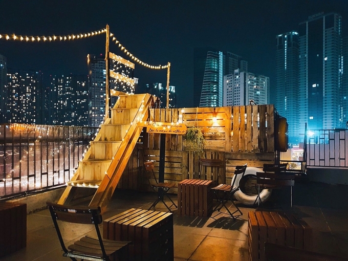 cafe rooftoop quan 1